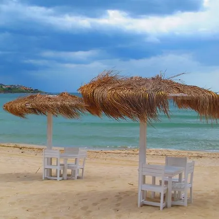 Apartament Elena's In Kavatsi Area